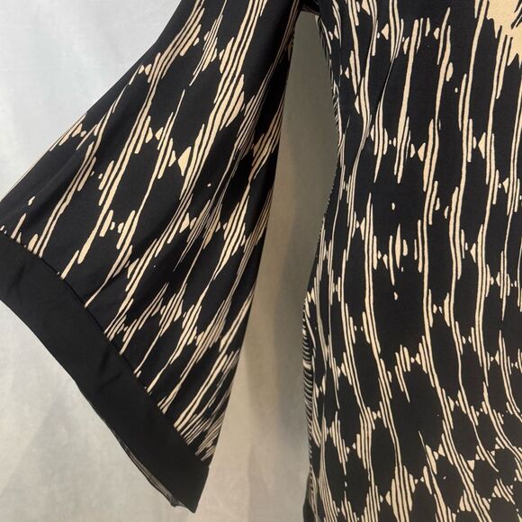 Bisou Bisou stunning black and tan flare sleeve abstract sheath dress size 8 - Picture 4 of 8